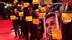#FreeSentsov і прем’єра фільму про Голодомор в Україні на кінофестивалі «Берлінале» – відео