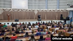 Чыңгыз Айтматовның 85 еллыгына башгышланган конференция. Казан федераль университеты, 25 октябрь