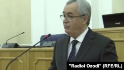 Низомиддин Зохиди.