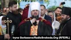 Предстоятель ПЦУ митрополит Епифаний во время посещения Мариуполя, 14 мая 2019 года