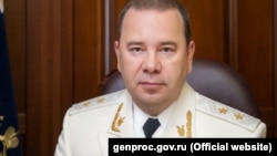 Бывший прокурор Москвы Денис Попов (на фото) может оказаться в санкционном списке за запрет ФБК