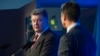 Петро Порошенко та Андерс Фоґ Расмуссен під час саміту НАТО у Вельсі, 4 вересня 2014 року