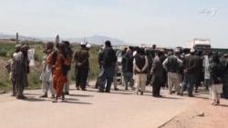 Афганские водители грозят перекрыть дорогу в Таджикистан