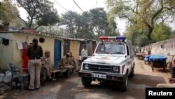 Трущобы, где жил Рам Сингх, март 2011