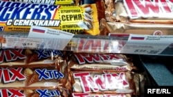 Львов дүкөнүндөгү орус товарлары.