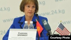 U.S. Ambassador Susan Elliott