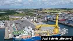 Rossiyaning quvur yotqizuvchi Akademik Cherskiy kemasi 