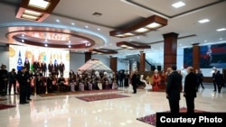 Путинди тосуп алуу.