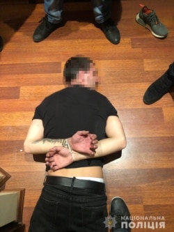 17 березня 2019 року поліція затримала вимагачів, які шантажували геїв