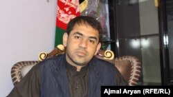 صفی الله امیری معاون شورای ولایتی کندز در جریان صحبت با رادیو آزادی در این ولایت. ۳ اپریل ۲۰۱۹