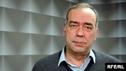 Олександр Мартиненко, за довідкою агентства, створив і очолив «Інтерфакс-Україна» 1992 року