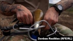 Проти штурмовиків на мотоциклах, як правило, бійці використовують або кумулятивні, або осколкові боєприпаси