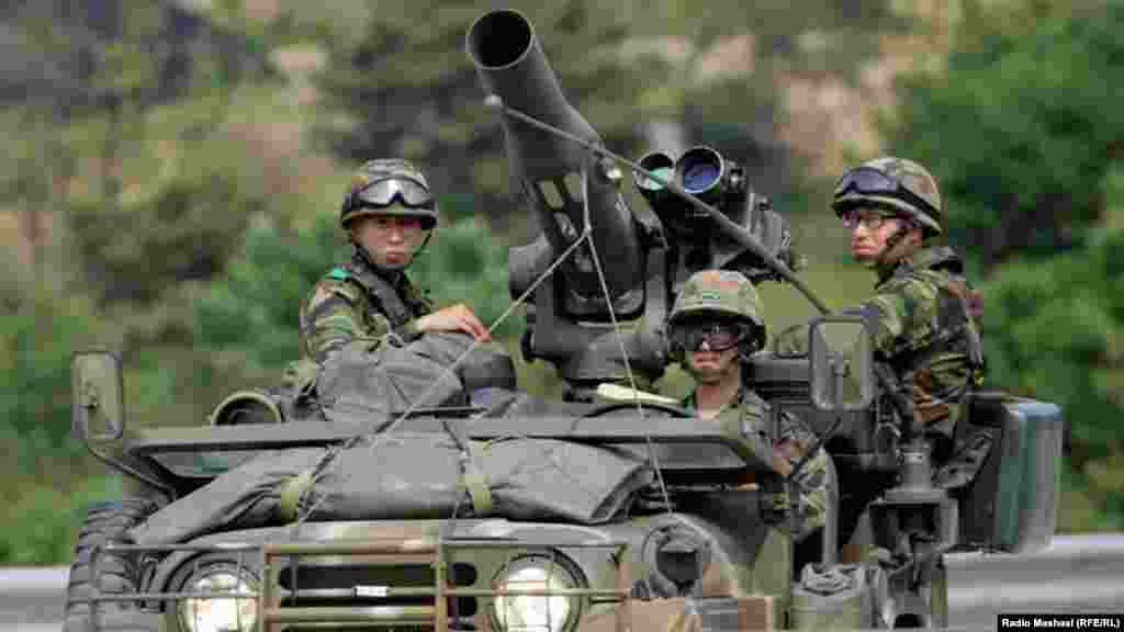 Солтүстік Корея армиясының қаруы.