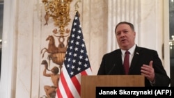 Միացյալ Նահանգների պետքարտուղար Փոմփեոն իր լեհ պաշտոնակցի հետ համատեղ ասուլիսում: Վարշավա, 12-ը փետրվարի, 2019 conference with the Polish Foreign Minister in Warsaw, February 12, 2019