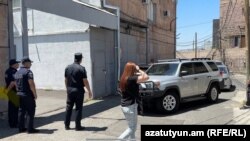 Ձերբակալվածներին բերում են Քննչական կոմիտե, 25-ը հունիսի, 2025թ.