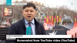 Ербол Мандибек записывает стендап для сюжета на телеканале Qazaqstan