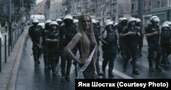 Кадры зь фільма «Міс Палоніі», рэжысэры Яна Шостак і Якуб Ясюкевіч, вытворца — WFDiF (www.wfdif.pl)