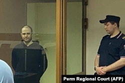 Фотограф Григорий Скворцов во время оглашения приговора по делу о «государственной измене», Пермь, 26 июня 2025 года