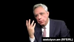 Վարդան Օսկանյանը, արխիվ