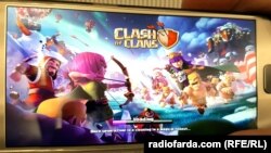 کارشناسان: تأثیرات منفی کلش‌آف کلنز و سایر بازی‌های آنلاین بر کودکان شامل اعتیاد به بازی، کاهش تعاملات اجتماعی، افت تحصیلی، و ایجاد استرس و خشم می‌شود.