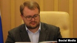 Дмитрий Полонский