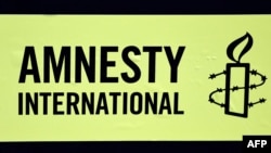 «Належна правова процедура і повага до прав осіб, які перебувають під вартою, повинні переважати над політичною напруженістю між державами», – заявила правозахисна організація