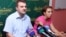 Аргишти Кивирян и Ани Кагинян на встрече с журналистами, ЕРеван, 2 августа 2013 г.  