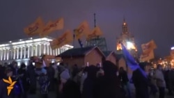 Студенти вигнали з Майдану людей з прапорами «Так Кличко»