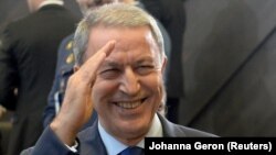 Թուրքիայի պաշտպանության նախարար Հուլուսի Աքար, արխիվ