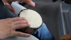 Співаки камерного хору імені Бортнянського «проміняли» філармонію на тролейбус (відео)