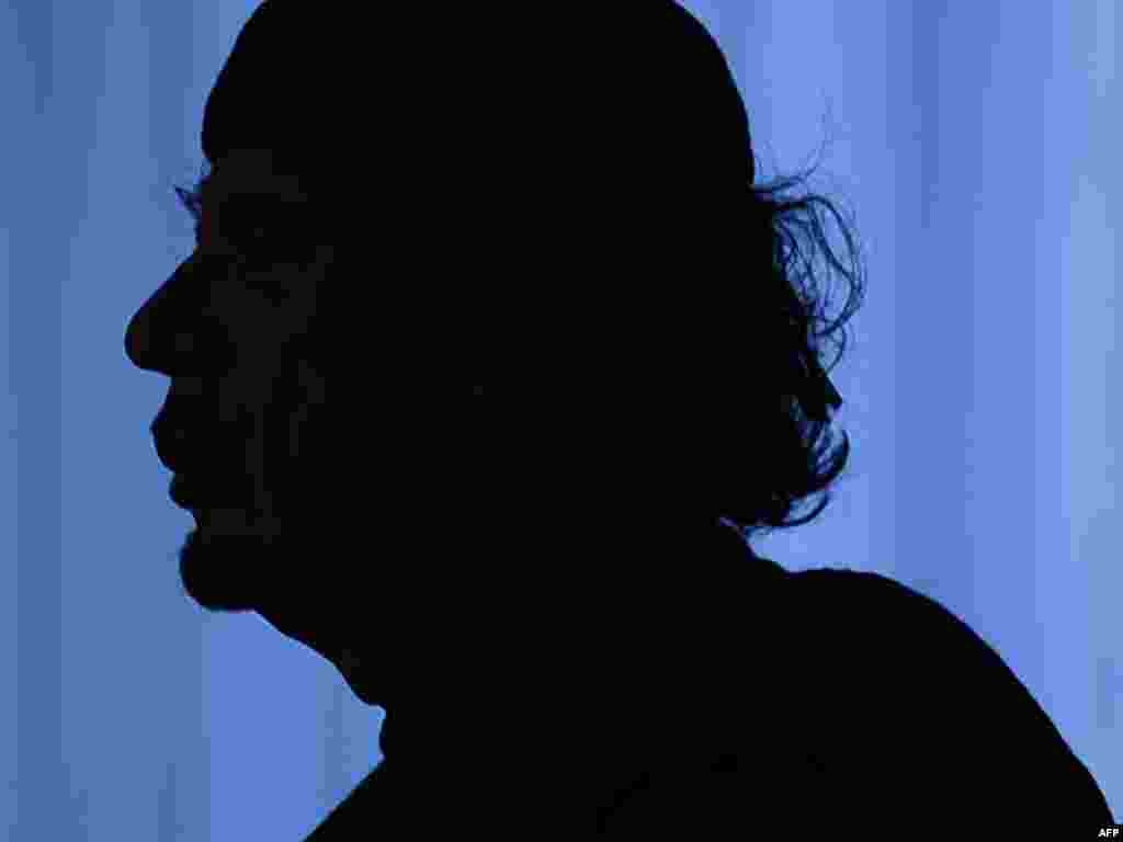 Qaddafi delivers a speech during the opening session of a World Summit on Food Security organized by the Food and Agriculture Organization on November 16, 2009, at its headquarters in Rome.