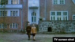 Кадр з фільму «Шэрлак Холмс і доктар Ўотсан. Дваццатае стагодзьдзе пачынаецца»