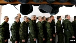 Русия армиясе хәрбиләре (архив фотосы)