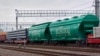 A freight train loaded with potash from the Belaruskali company, one of the world's largest producers of the fertilizer. (file photo)