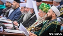 Чарада катнашучылар