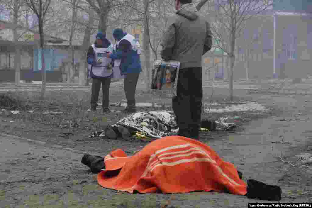 Місія ОБСЄ фіксує руйнування та жертв на вулицях мікрорайону Східний. За висновком, який невдовзі оприлюднить СММ, вогонь вівся з окупованої території&nbsp;