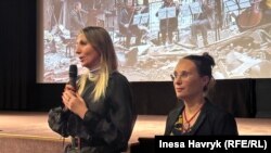 Соціологиня і політична теоретикиня Валерія Корабльова (ліворуч) та старша викладачка музикознавства в Університеті Сорбонни Луїза Мартін-Шевальє (праворуч)