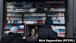 Согласно данным Минфина, продажа табачных изделий в Грузии в прошлом году по сравнению с 2016 годом снизилась на 14%