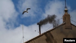 Дим з’явився близько першої години дня за київським часом