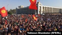 5-октябрдагы парламенттик шайлоонун жыйынтыгына карата нааразылык акциясы. Бишкек, 2020-жыл. 