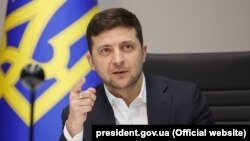 Президент України Володимир Зеленський обіцяє «велике переселення» мешканців державних дач 