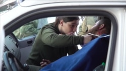 Посеред вогню. Сльози та сподівання Авдіївки (відео)