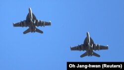 АКШнын аскердик учактары.