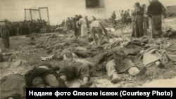 Люди ищут своих родных. Июнь 1941 года, Львов