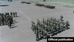 Արցախ - Ռուս խաղաղապահները զորահանդեսի փորձի ժամանակ, Ստեփանակերտի օդանավակայան, ապրիլ, 2021թ.