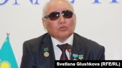 Президент Казахского общества слепых Байбулат Аубакиров. Астана 14 мая 2015 года. 