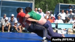 Сабантуйның матур бизәге – татарча көрәш