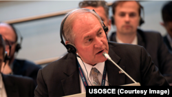 ԵԱՀԿ-ում Ամերիկայի Միացյալ Նահանգների դեսպան Ջեյմս Գիլմոր երրորդը, արխիվ