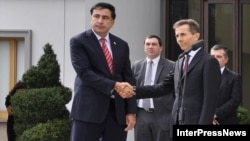 Саакашвили жана Иванишвили. Тбилиси, 9-октябрь, 2012-жыл.