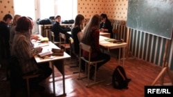 Беларускі Коласаўскі ліцэй. Заняткі ў падпольлі